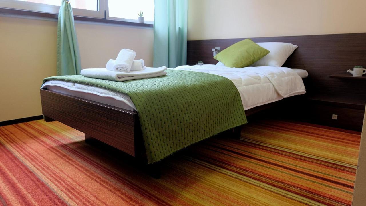 Hotel Richi Зеница Экстерьер фото