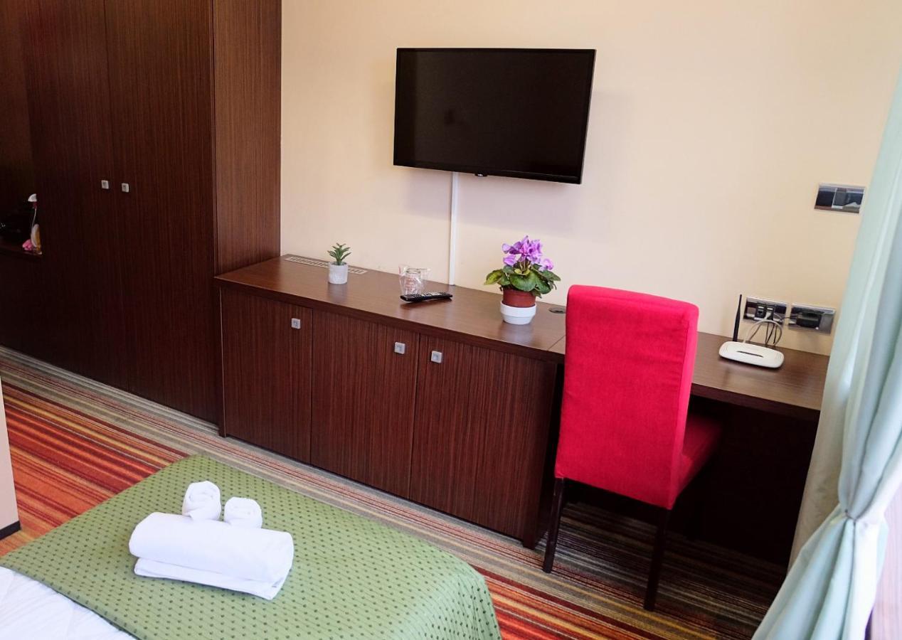 Hotel Richi Зеница Экстерьер фото