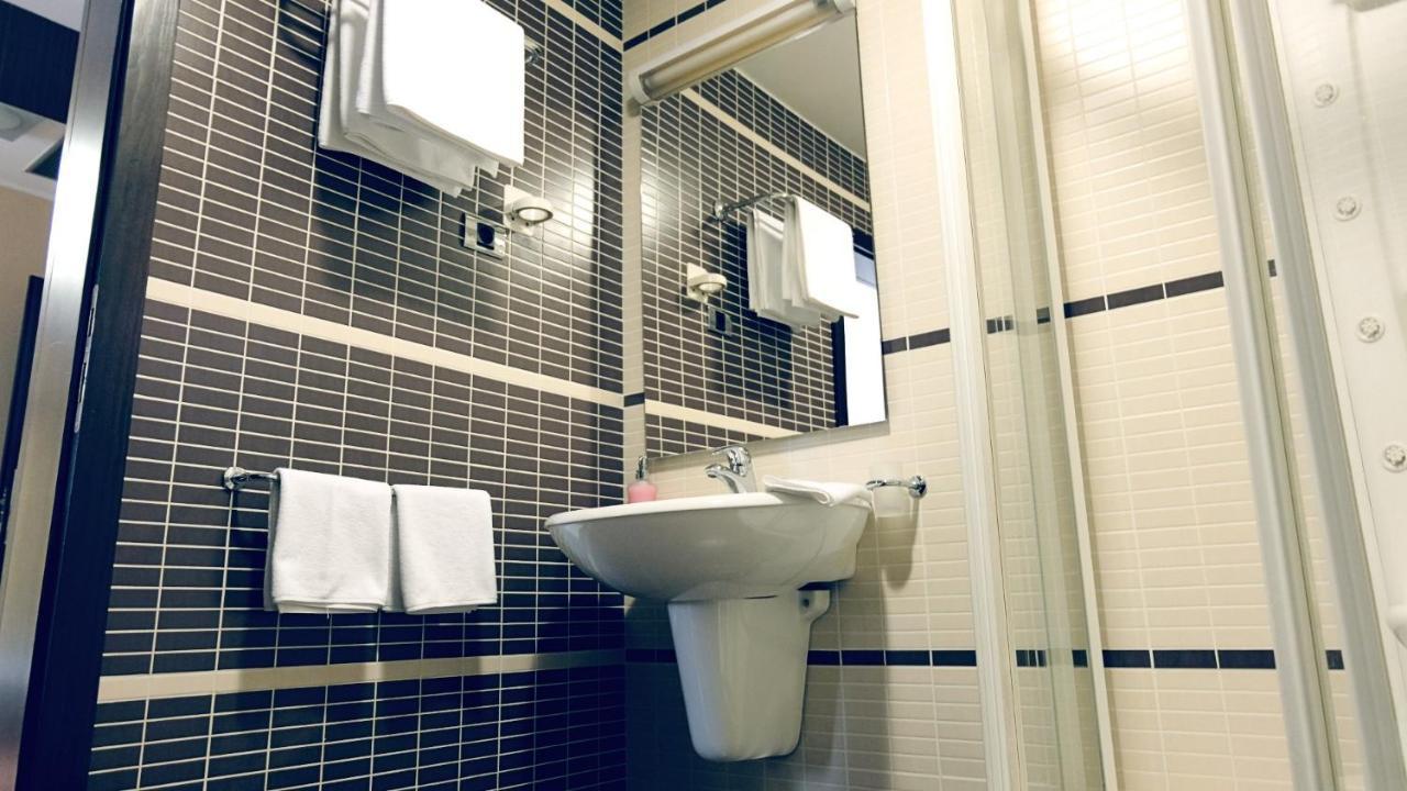 Hotel Richi Зеница Экстерьер фото
