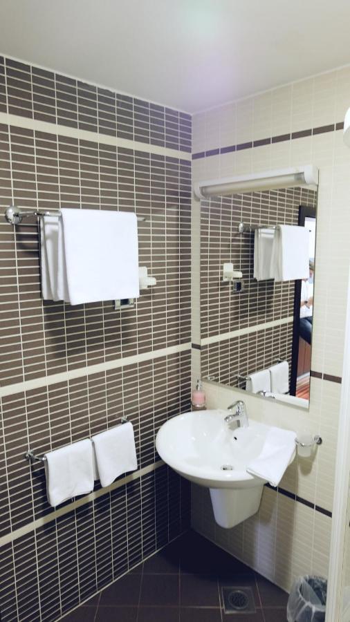 Hotel Richi Зеница Экстерьер фото