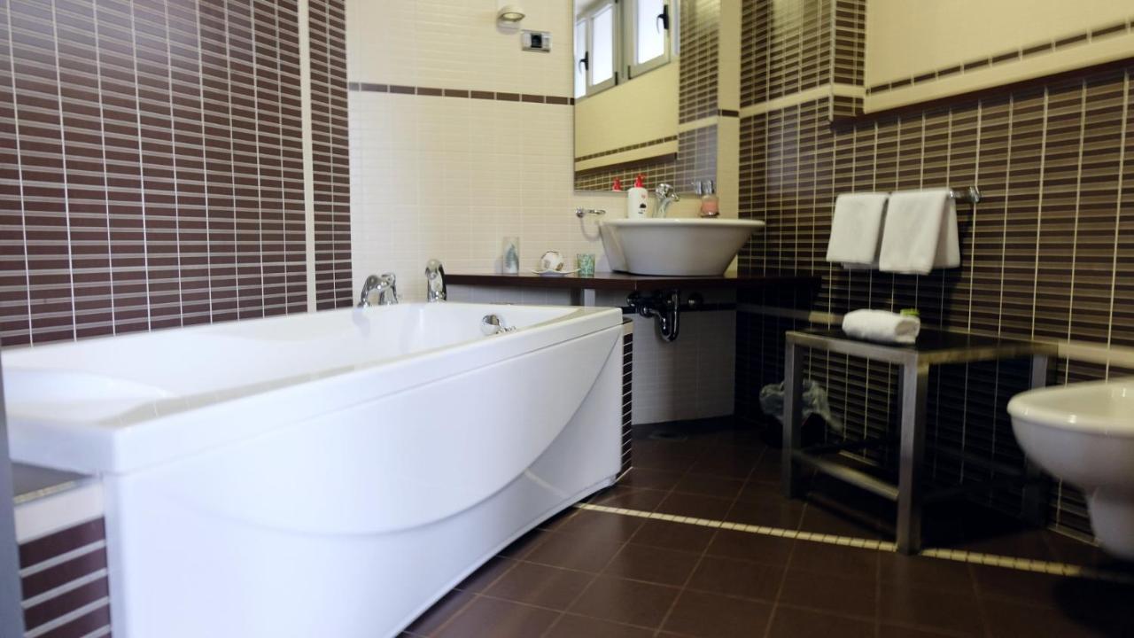 Hotel Richi Зеница Экстерьер фото